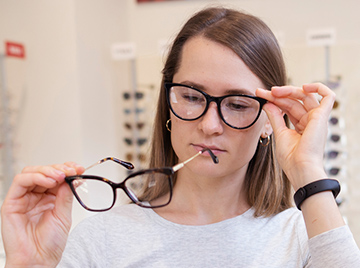 3 Things to Consider When Choosing Eyeglasses