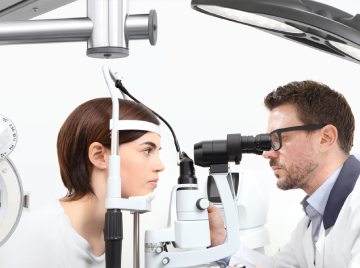 An Overview on the Importance of Eyeglasses in Optometry