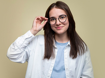 How to Choose the Right Eyeglasses for your Face